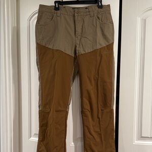 Cabela's Men's Two-Tone Tan and Brown Cargo Pants